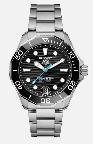 Wristwatches with a rotating bezel-TAG Heuer Aquaracer Professional 300 Date