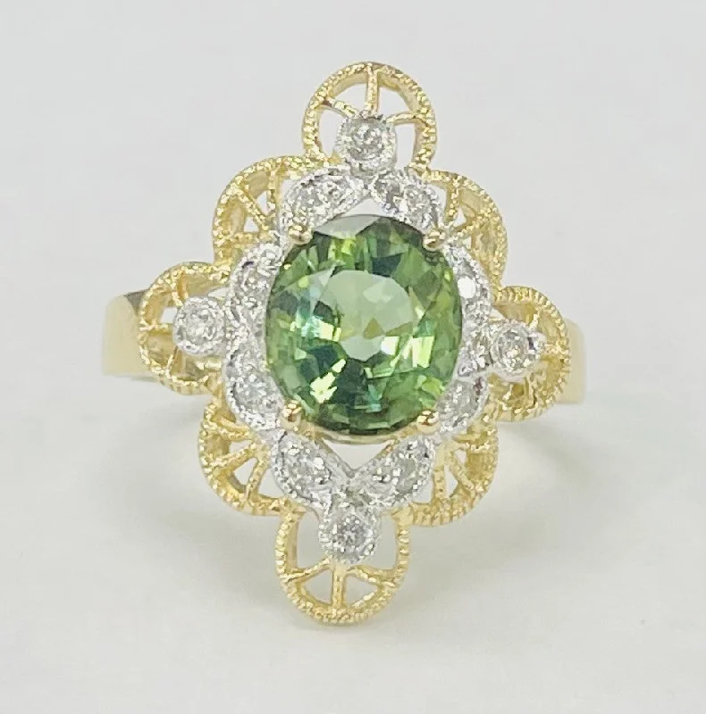 Moissanite engagement rings for women-Estate Green Tourmaline An Diamond Cocktail Ring