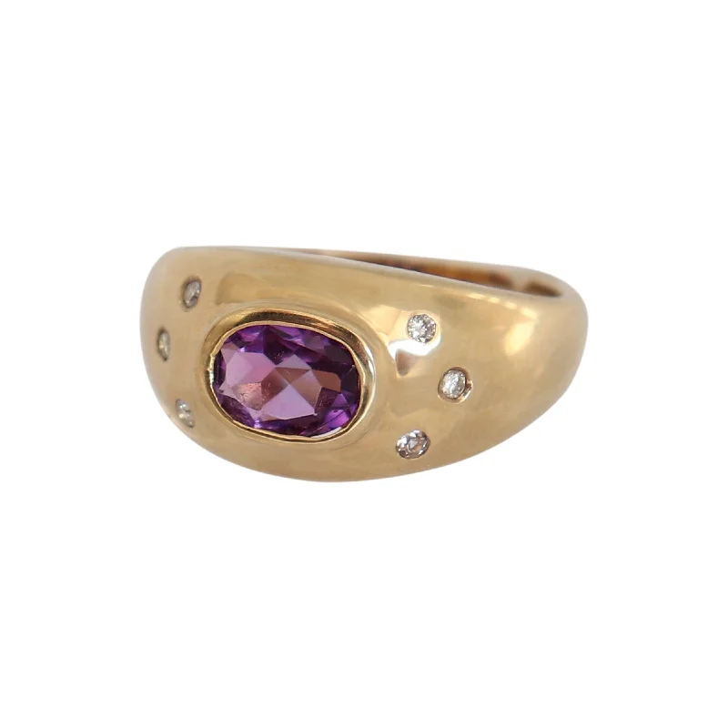 Engagement rings with emerald and diamonds for women-Yellow Gold Amethyst and Diamonds Ring