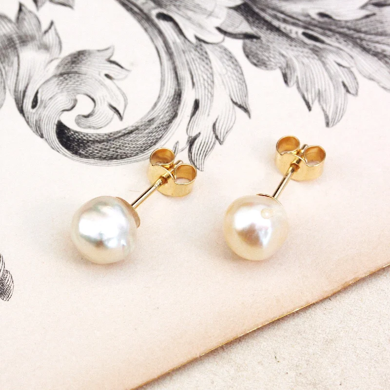 Fashionable earrings for women-Vintage Freshwater Pearl Stud Earrings on 9ct Gold