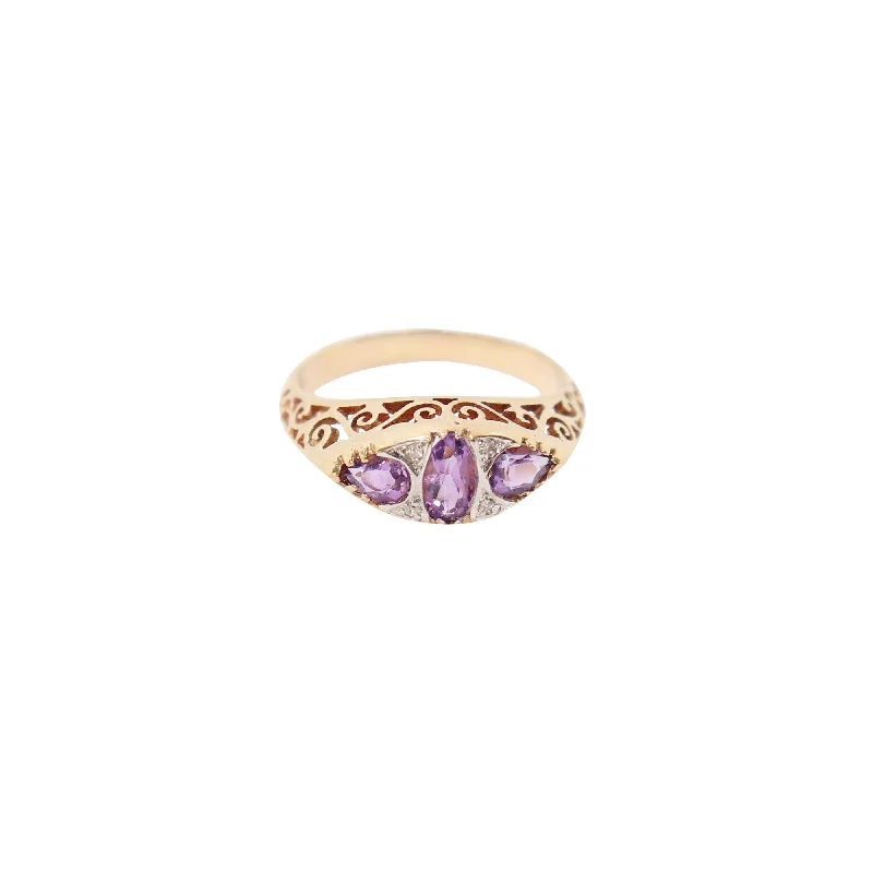 Engagement rings with rubies and diamonds for women-Yellow Gold Amethyst and Diamond Vintage Ring