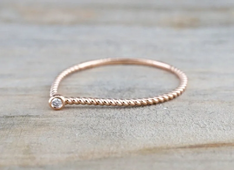 Minimalist engagement rings for women-14k Rose Gold Round Cut Diamond Bezel Fashion Ring Rope Design Band