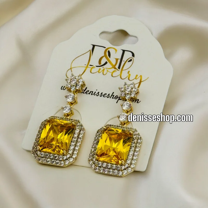 Sparkly earrings for women-18K YELLOW EARRINGS E536