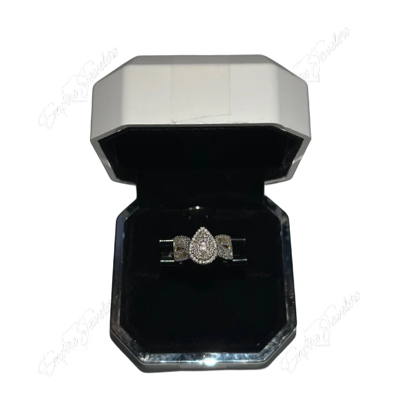 Chunky ring for women-10KT DIAMOND RING