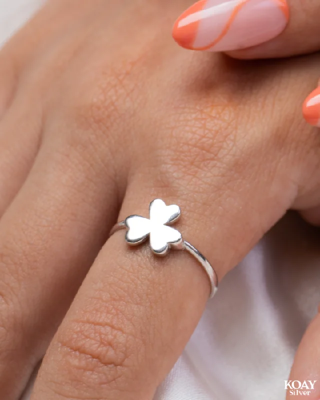 Trendy ring for women-Plain Flower Ring