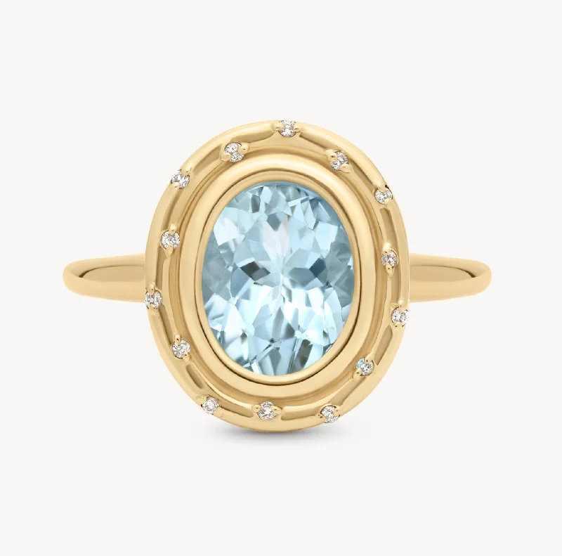 Retro ring for women-Aquamarine Oval Spotlight Ring